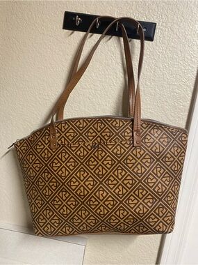 Relic Brown Patterned Shoulder Bag